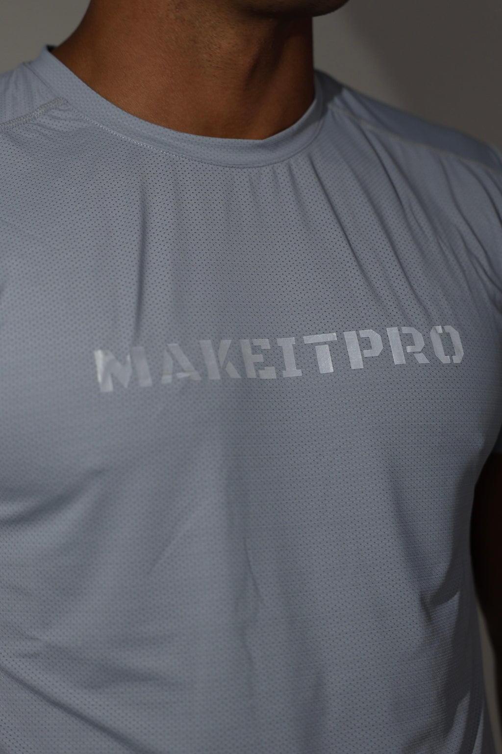 MakeItPro Apex High Performance T-shirt