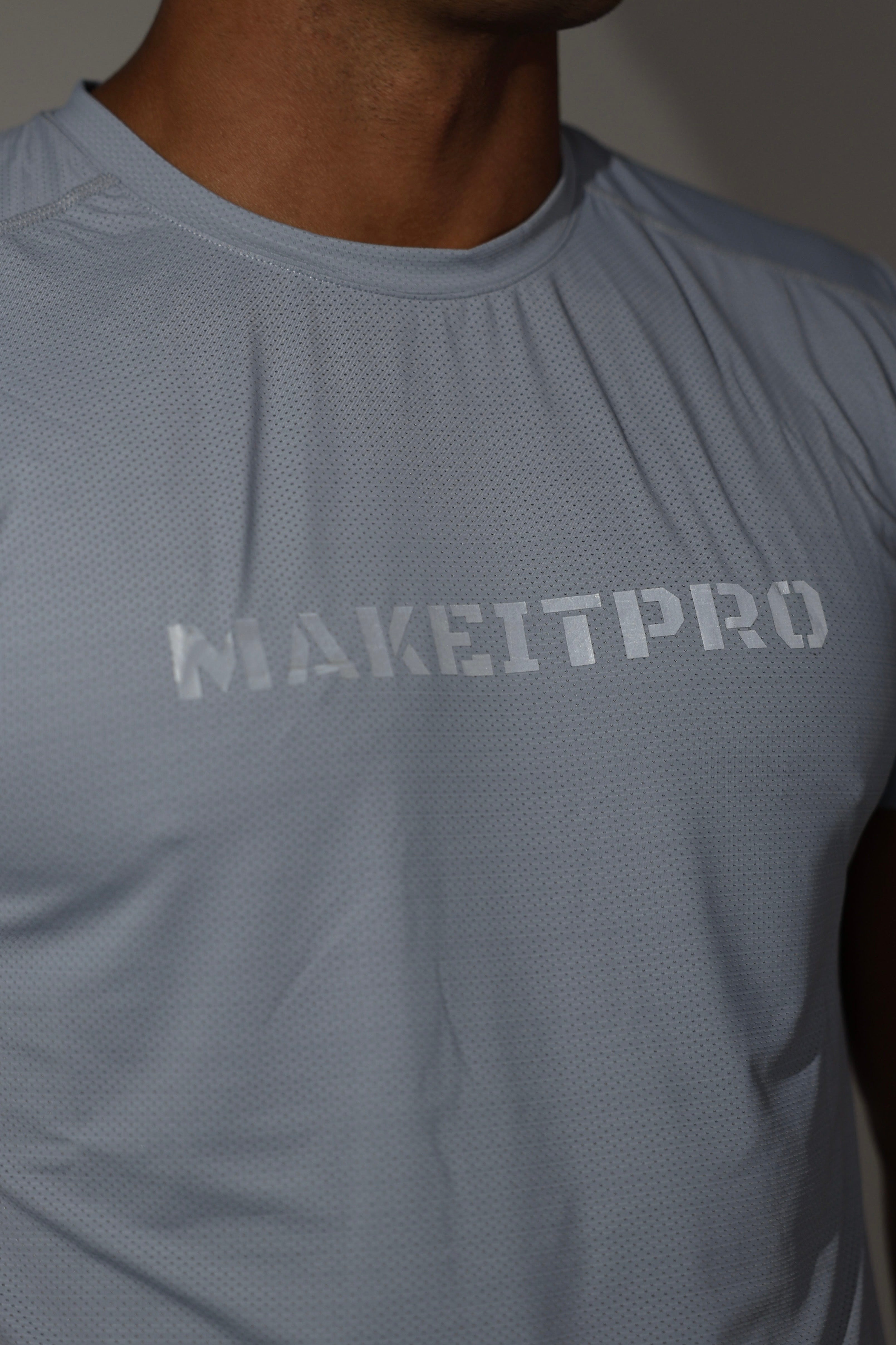 MakeItPro Apex High Performance T-shirt